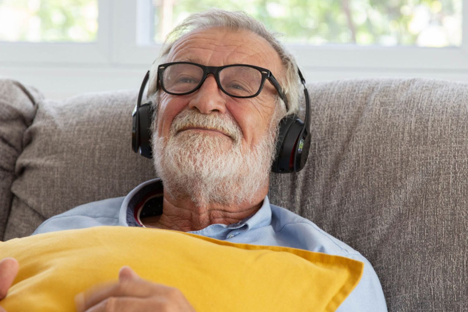 Home-Care-Assistance-Discover-The-Top-5-Podcasts-For-Seniors
